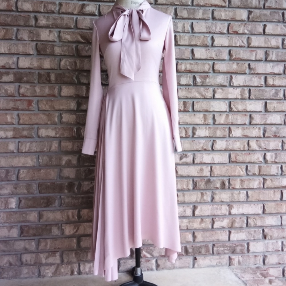 H&M Women's Long Sleeve Dress in Light Pink